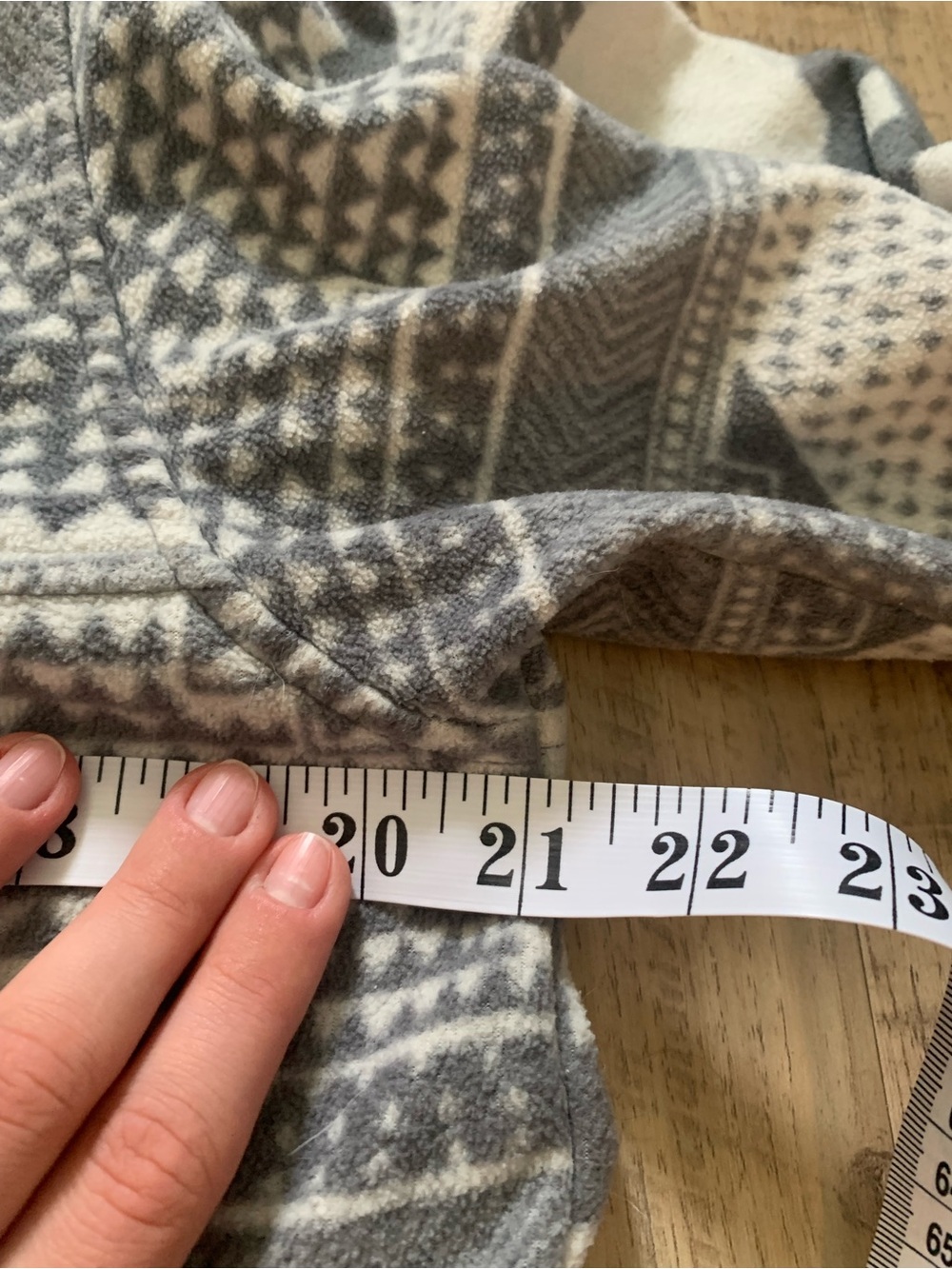 Columbia White & Grey Fleece Pull-over - Picture 7 of 11